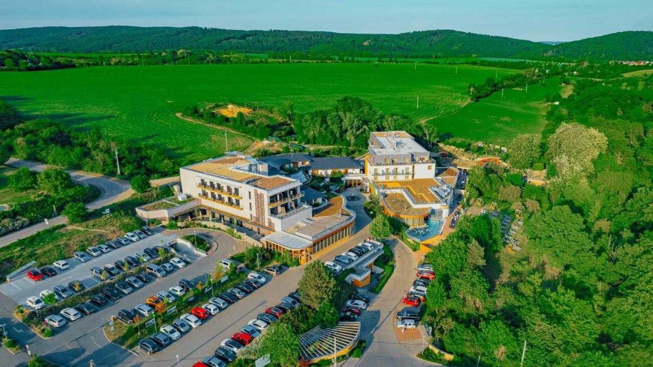 Maximus Resort Brno Eksteriør billede